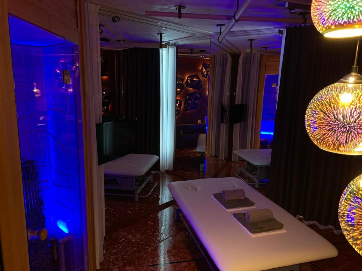 Smarthotel Nezvalova Archa Оломоуц Екстериор снимка